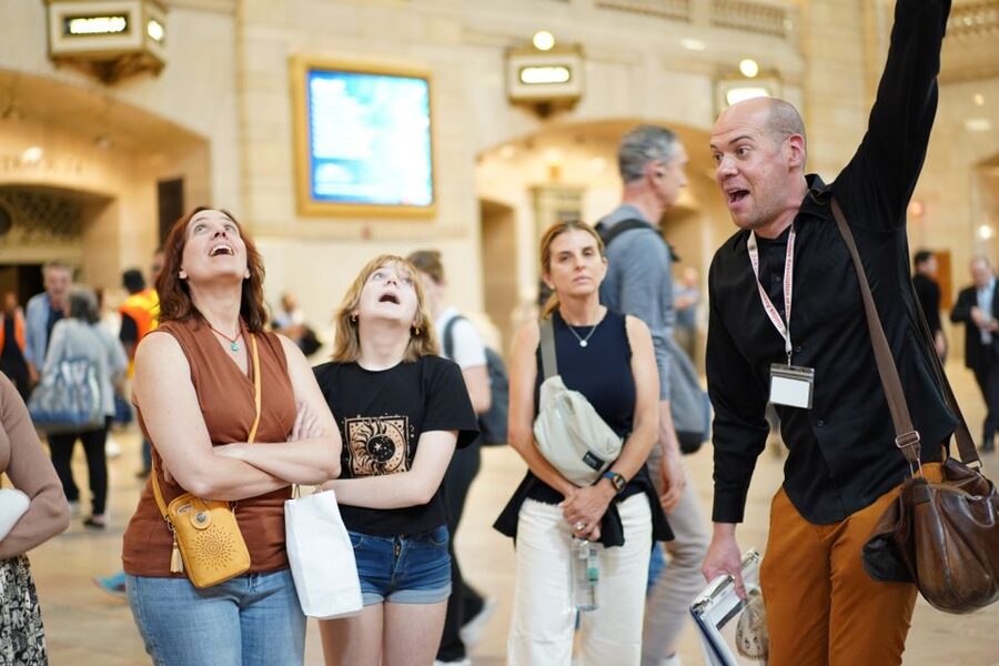 NYC: The Secrets of Grand Central Terminal - The Campbell and the Dining Concourse: details that reward slow looking