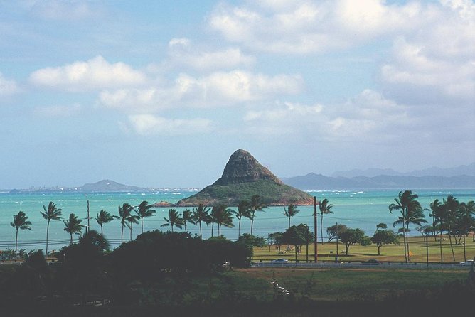 Oahu Deluxe Grand Circle Island Tour - Mokoliʻi island and the coastal geography you can actually spot