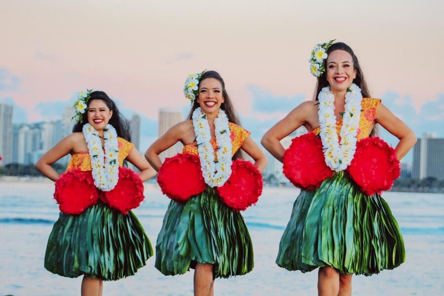 Oahu: Ka Moana Luau Dinner and Show at Aloha Tower - The farm-to-table buffet: what’s on your plate and what it means