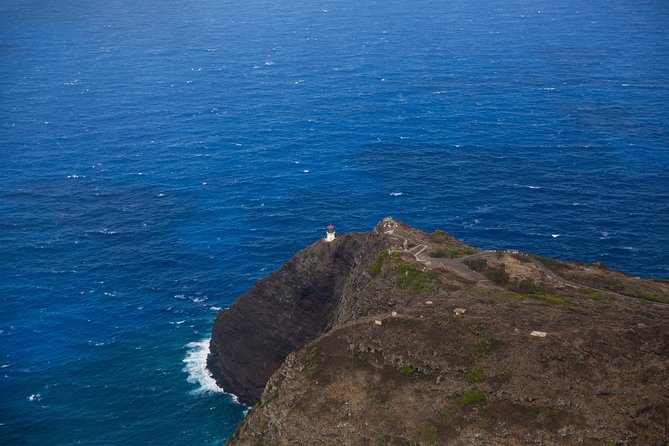 Oahu: Magnum PI Hughes 500 4-Passenger Doors-Off Helicopters - Who this tour is best for (and who should think twice)
