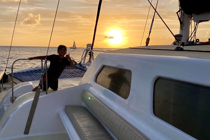 Oahu's Waikiki Coast: Moana’s Sunset Cocktail Sail - Comfort and motion: seasickness happens, even on a catamaran