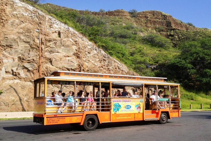 Oahu: Waikiki Trolley Hop-on Hop-off All-Line Pass - Pink Line: Ala Moana shopping, dining stops, and frequent rides