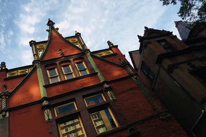 Old Louisville Ghost Tour as Recommended by The New York Times @ 4th and Ormsby - Key highlights before you go