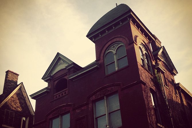 Old Louisville Ghost Tour as Recommended by The New York Times @ 4th and Ormsby - The first stop: Old Louisville streets, Ferguson Mansion, and the Filson thread