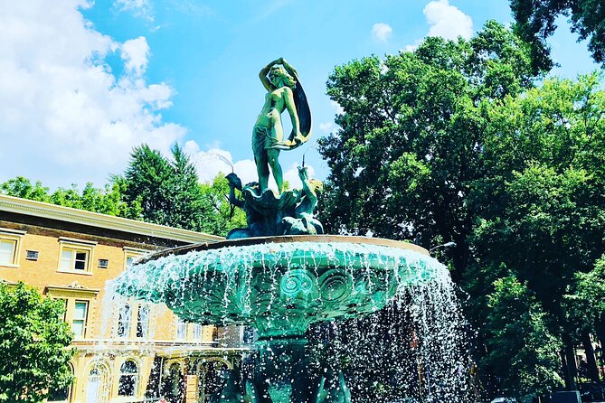 ORIGINAL Old Louisville Walking Tour seen in The New York Times! - Guides, pace, and what to expect from the storytelling