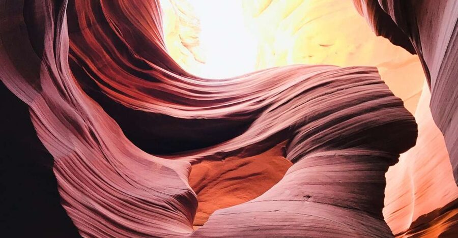 Page: Lower Antelope Canyon Entry and Navajo Guided Tour - Photo and camera rules: how to plan for the best shots without breaking the rules