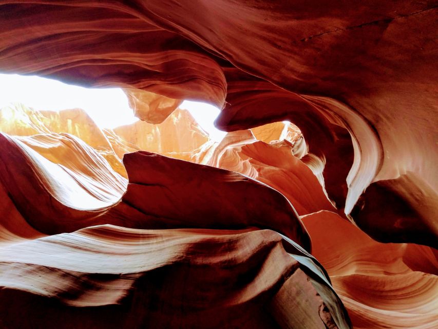 Page: Lower Antelope Canyon Entry and Navajo Guided Tour - Should you book the Lower Antelope Canyon guided tour?