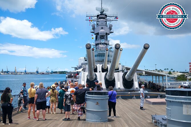 Pearl Harbor Remembered Tour - Downtown Honolulu: a guided bus loop that adds the local layer