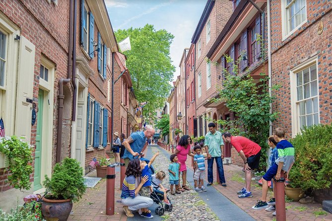 Philadelphia Old City Historic Walking Tour with 10+ Top Sites - Stop 4: The first post office, Ben Franklin Post Office