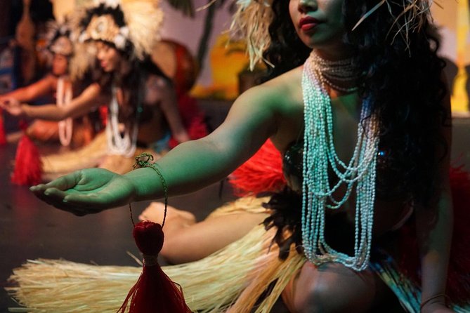 Polynesian Fire and Dinner Show Ticket in Daytona Beach - Cash Bar and Photos: Small Extras That Add Up