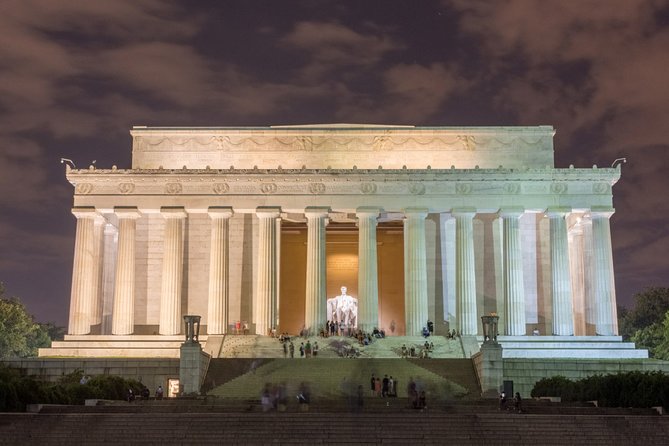 Private Washington DC City Tour - The memorial run: World War II, MLK, Korean War, Lincoln, Vietnam