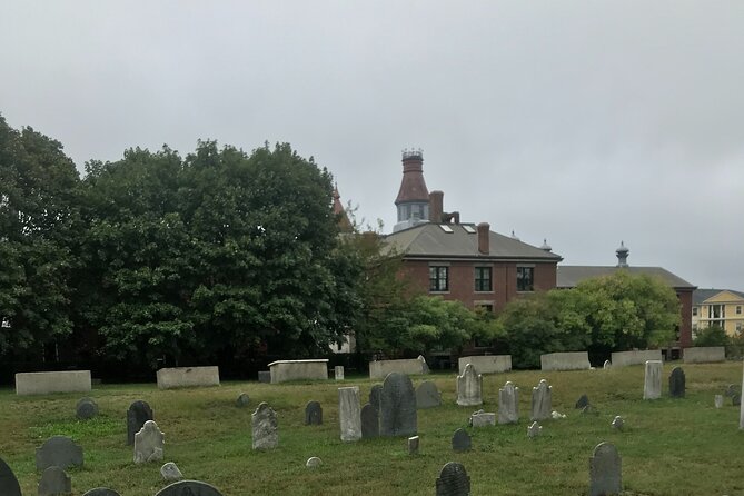 Salem's Best Ghost Tour - The Meeting Point and Check-In Rules You Must Follow