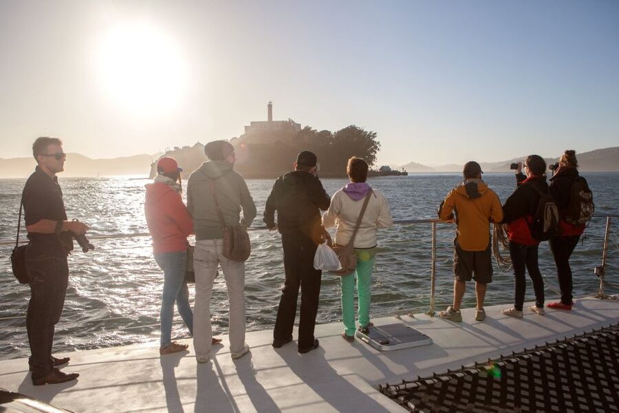 San Francisco Bay Sunset Cruise by Luxury Catamaran - Onboard setup, 360 viewing, and how to choose your spot