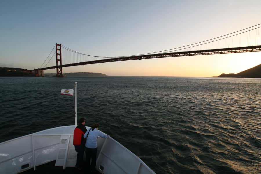 San Francisco: California Sunset Cruise (2-hours) - Angel Island State Park: green scenery with a “you are in the Bay” feeling