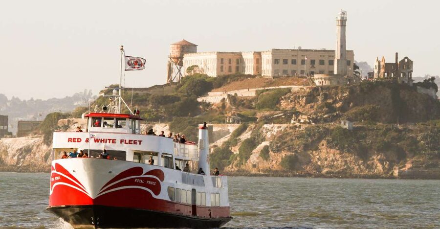 San Francisco: Golden Gate Bay Cruise - The Pre-Recorded Audio Guide in 16 Languages, and how to use it