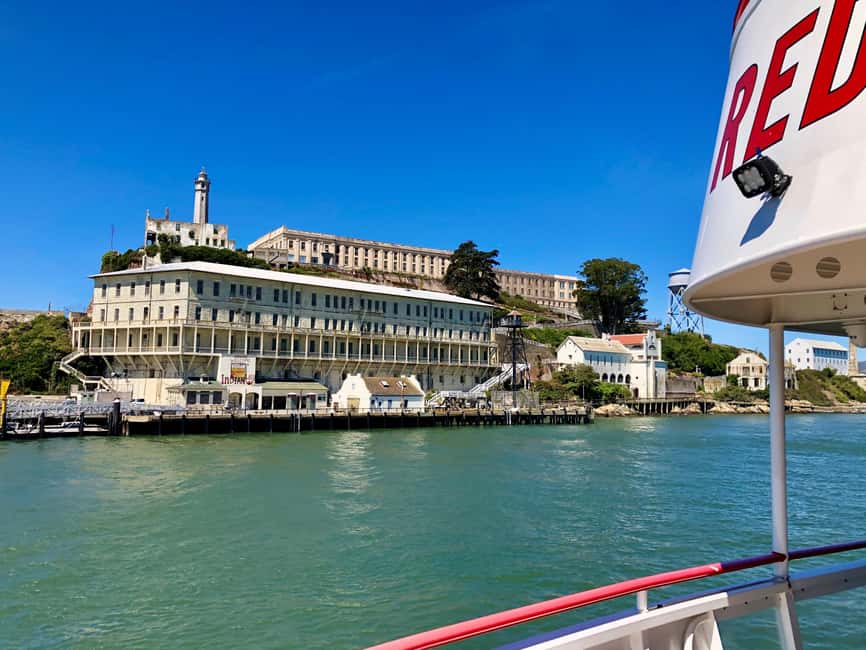 San Francisco: Golden Gate Bay Cruise - First Leg: San Francisco Maritime National Historical Park and the working waterfront feel