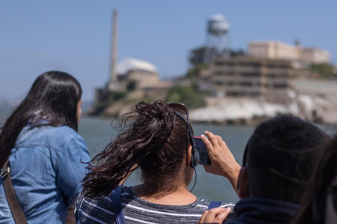 San Francisco: Golden Gate Bay Cruise (60 Minutes) - Sausalito, the Marin Headlands, and Angel Island in the Pacific Mix
