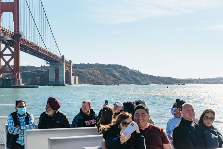 San Francisco: Skip-the-Line Escape from The Rock Bay Cruise - Golden Gate Bridge Photo Time: Seats, Wind, and Timing