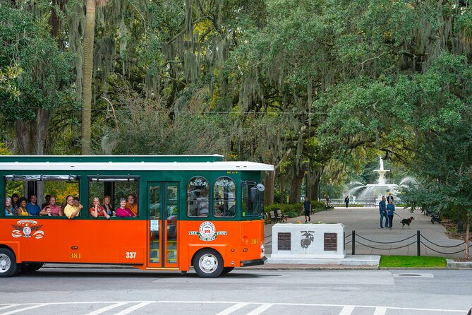 "Savannah for Morons" Comedy Trolley Tour - Sorrel-Weed House and the Forrest Gump Rooftop Moment
