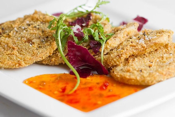 Savor the Flavors of Charleston Walking Food Tour - Entering Charleston with a walking food mission