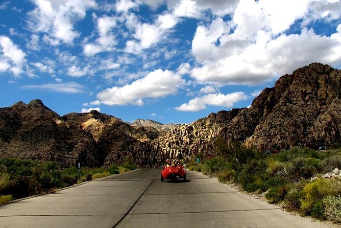 Scooter Car Tour of Red Rock Canyon with Transport from Las Vegas - Meet the guides: Leo and Johnny set the tone