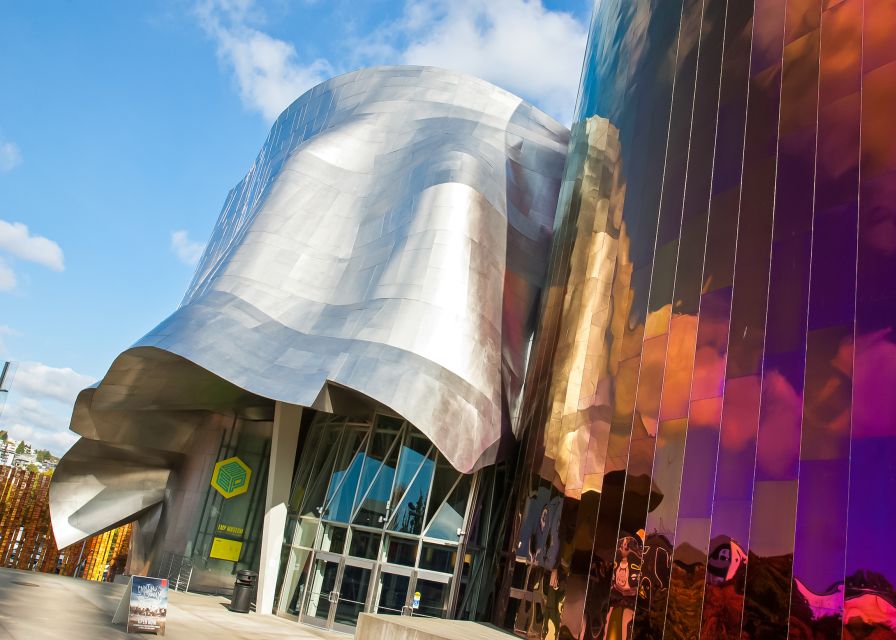 Seattle CityPASS®: Save up to 46% at 5 Top Attractions - Woodland Park Zoo vs Pacific Science Center, pick your match