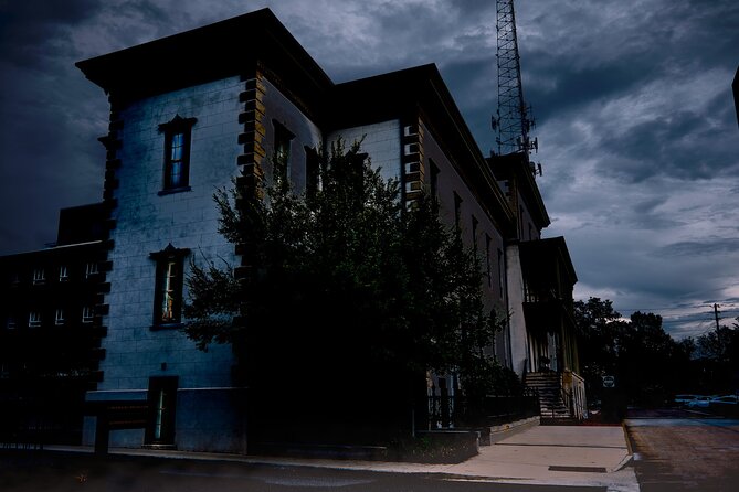 Sixth Sense Savannah Ghost Tour - Espy House and prohibition-era court intrigue