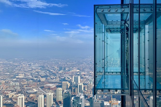 Skydeck - Willis Tower Admission - The Ledge glass balcony, how to do it if you’re nervous