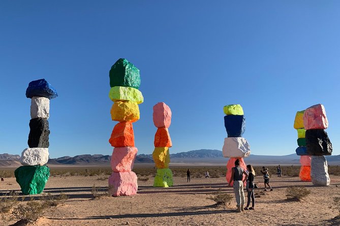 Small Group Grand Canyon, Hoover Dam, 7 Magic Mountains VIP Tour - A 12 to 13 Hour Las Vegas Van Day With a 7:00 am Start