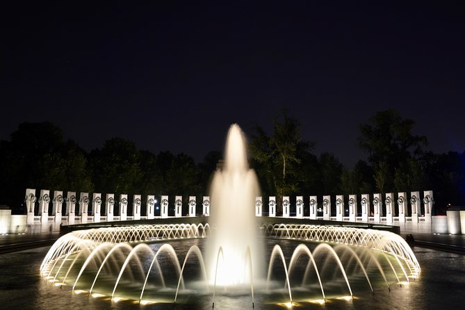 Small Group National Mall Night Tour with 10 Top Attractions - World War II, Korean War, and the steel soldier moment