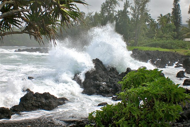 Small-Group Road to Hana Luxury Tour - Stop 2: Kaumahina State Wayside Park for Keanae Peninsula views