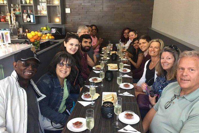 Southern Flavors Food, Pub Crawl, and History Walking Tour - Stop 2: Historic River Street, Rotating Restaurants, and a Global Mix