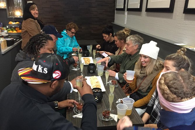 Southern Flavors Food, Pub Crawl, and History Walking Tour - Food Tastings, Beverages, and the Optional Pub Crawl Part