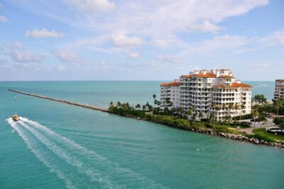 Speedboat Sightseeing Adventure of Miami