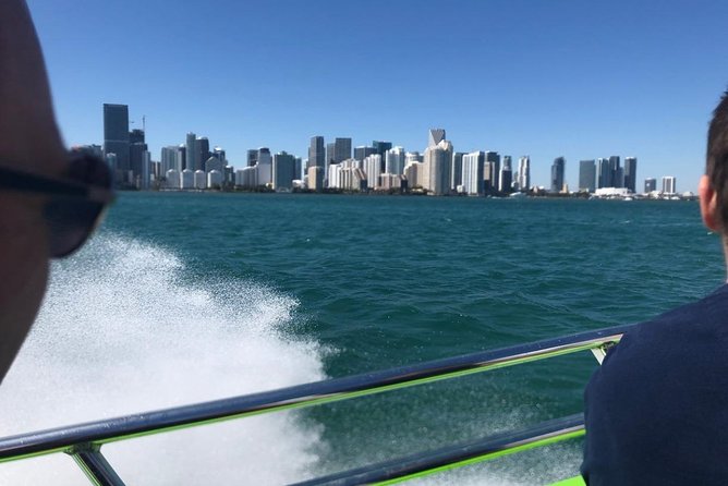 Speedboat Sightseeing Adventure of Miami - Government Cut to open Atlantic, the part you will remember