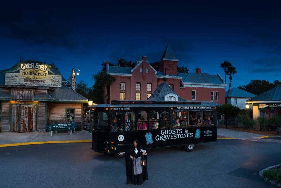 St. Augustine: Ghosts and Gravestones Old Town Trolley Tour - A different side of St. Augustine, told like a show