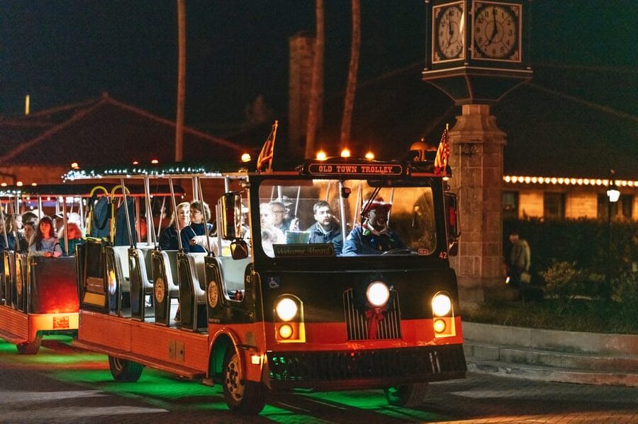St Augustine: Nights of Lights Trolley Tour - The Light Up the Night contest, how your vote becomes part of the night