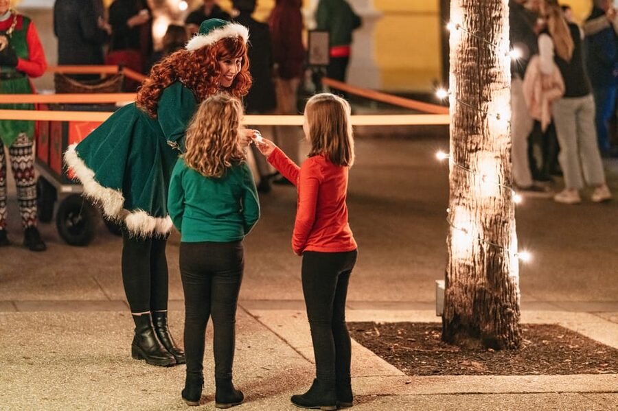 St Augustine: Nights of Lights Trolley Tour - Timing and traffic: when to show up for a better flow