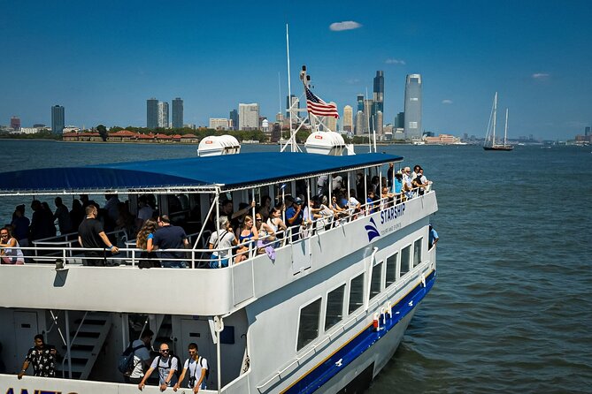 Starship Landmark 90 Minute Sightseeing Cruise - One World Trade Center and the Manhattan Skyline Glide