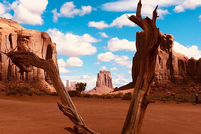 Sunset Tour of Monument Valley - Should you book Monument Valley Tribal Tours for the sunset tour?
