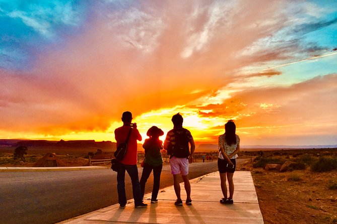 Sunset Tour of Monument Valley - Getting on board: pickup, timing, and the bumpy reality