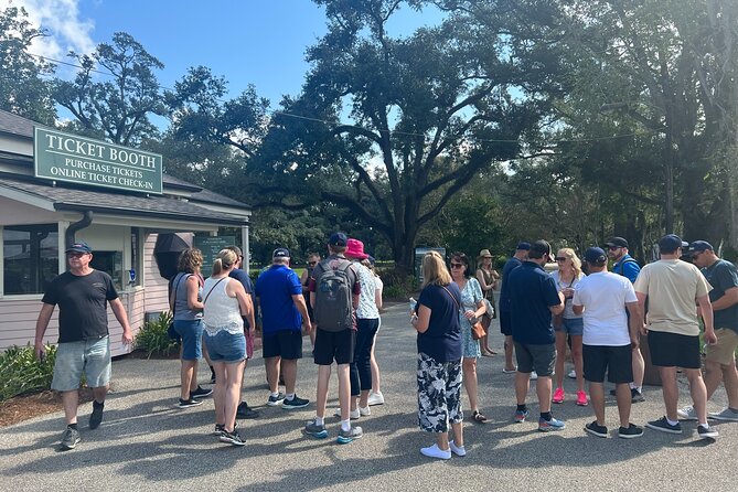 Swamp Boat Ride and Oak Alley Plantation Tour from New Orleans - Cajun Pride Swamp Tours on the Pontoon: Wildlife, Quiet Water, and Local Stories