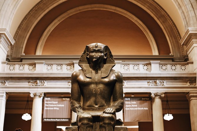 "The Met" Metropolitan Museum of Art Exclusive Guided Tour - American Wing must-sees: stairs, portraits, and a fast orientation tool