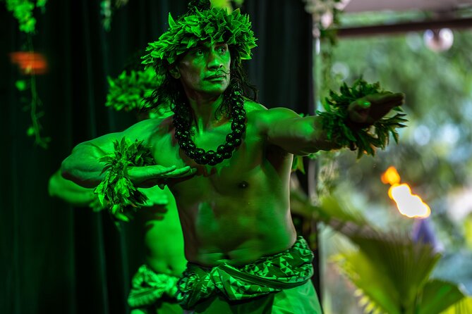 Toa Luau at Waimea Valley, Oahu - Dinner at a luau that actually plans for your appetite