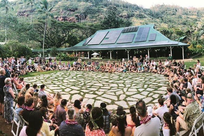 Toa Luau at Waimea Valley, Oahu - The Polynesian show, multi-island style, and the big finale