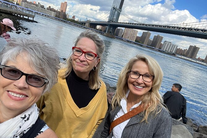 Top Rated Brooklyn Half-Day Food, History & Culture Tour via bus - DUMBO and Brooklyn Bridge Park: skyline views plus a digestion stroll