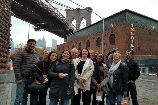 Top Rated Brooklyn Half-Day Food, History & Culture Tour via bus - Williamsburg: two borough moods in one ride