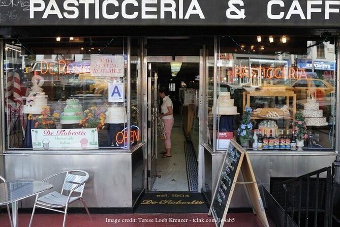 True Crime NYC: Mafia Walk w/Ret. NYPD Detective and Local Food - Who this Mafia Walk is for