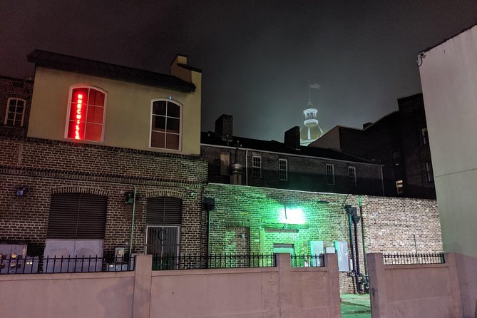 True Crime Pub Crawl - the Original Savannah Murder Tour - The heart of the walk: Savannah squares and the stories behind them