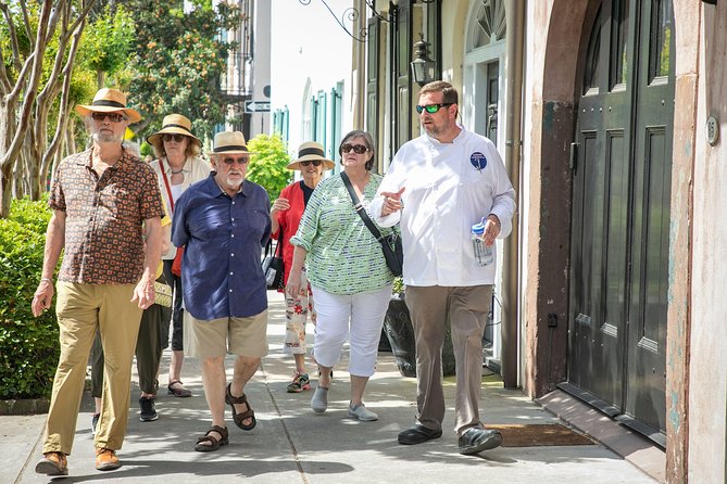 Undiscovered Charleston: Half Day Food, Wine & History Tour with Cooking Class - Rainbow Row and the Charleston-to-Cuisine Connection